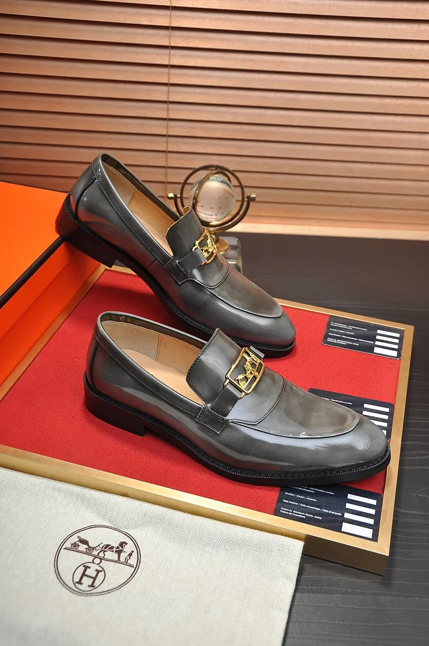 Men's shoes 💰500💶[HERMES] (cowhide lining)🍀Italian top luxury🍀He does not pursue novel styles and gorgeous colors, but attracts the favor of successful men with his flawless, elegant and classic style! This very, very comfortable, simple and stable style makes it easy to match any style! The pattern is absolutely 1:1 refined from the original case, and we strive for excellence in materials, imported cowhide + cowhide lining💪💪💪extraordinary texture👍! .Black brown code number: 38 to 45 (45 customized)